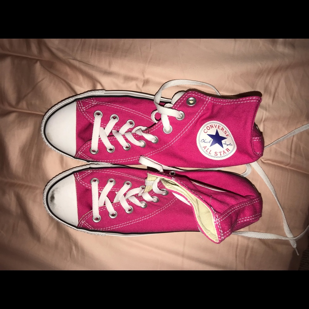 Chucks!!